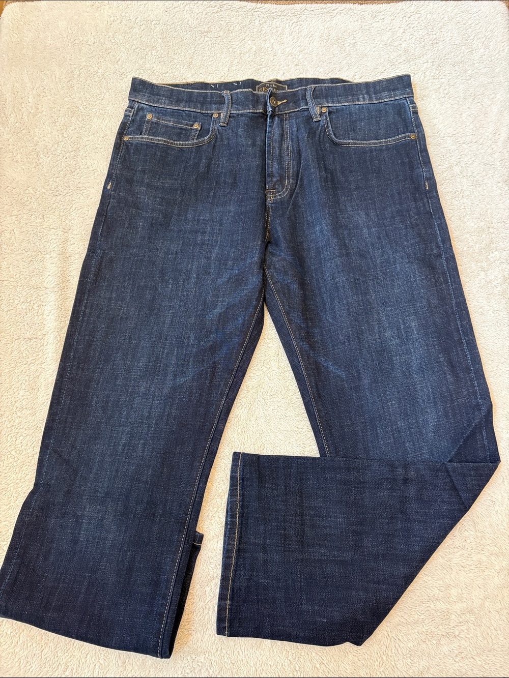 Jos. A. Bank Reserve Men’s Straight Jeans in Dark Indigo Blue